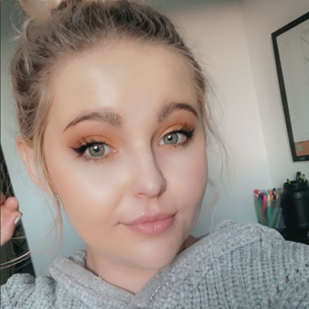 Meet your Posher, Paige